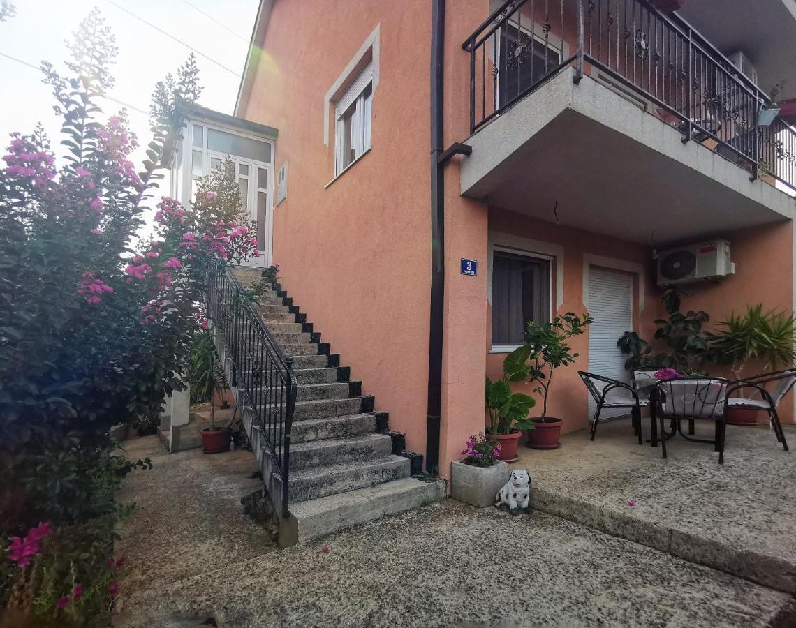 Apartman Anja Требинье Экстерьер фото